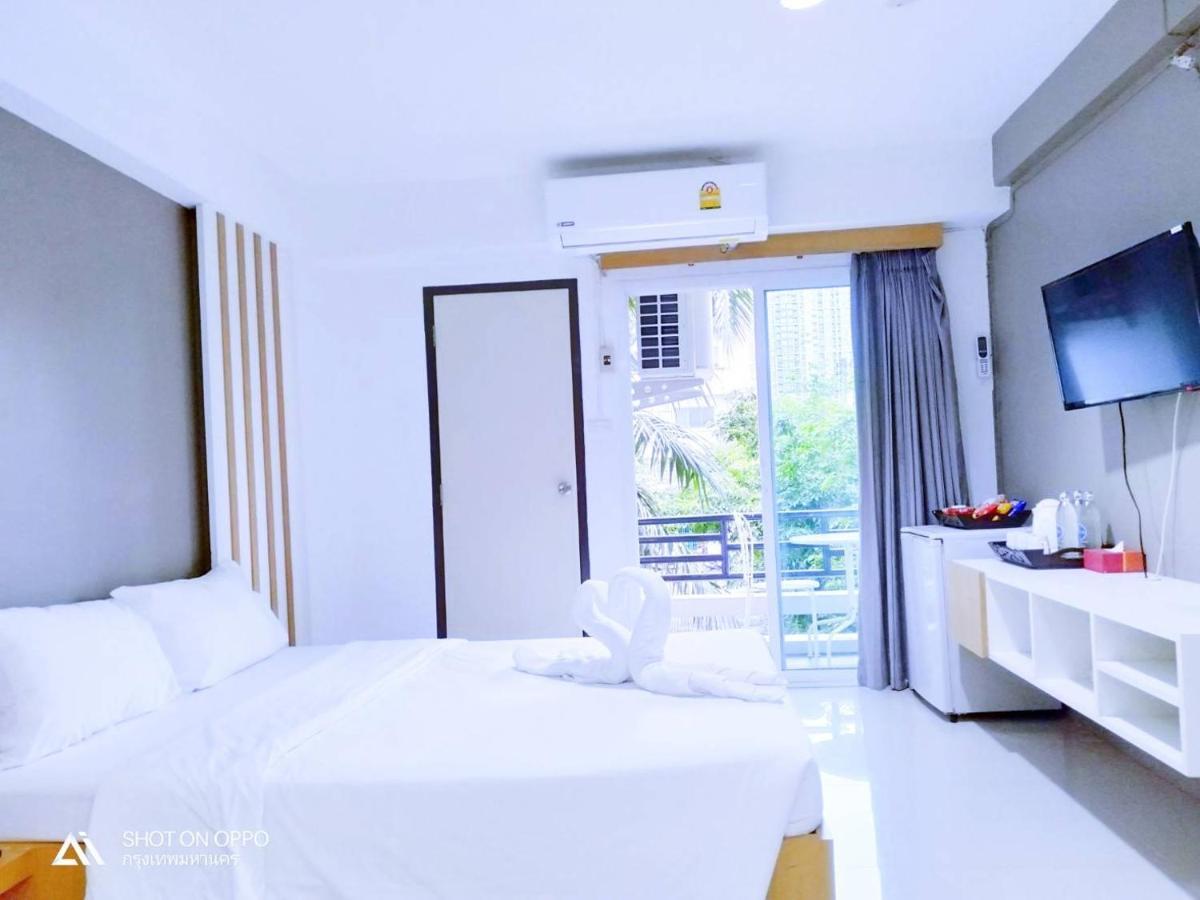 Beerapan Hotel Bangkok Extérieur photo