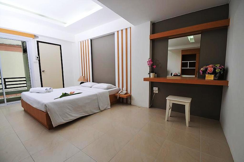 Beerapan Hotel Bangkok Chambre photo