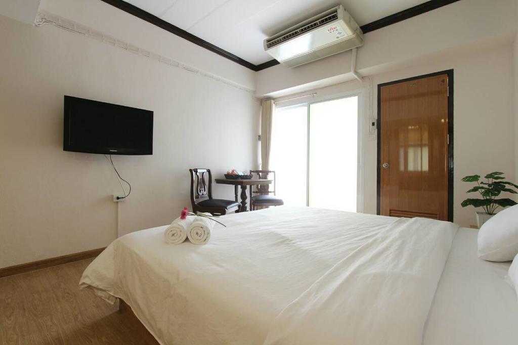 Beerapan Hotel Bangkok Chambre photo