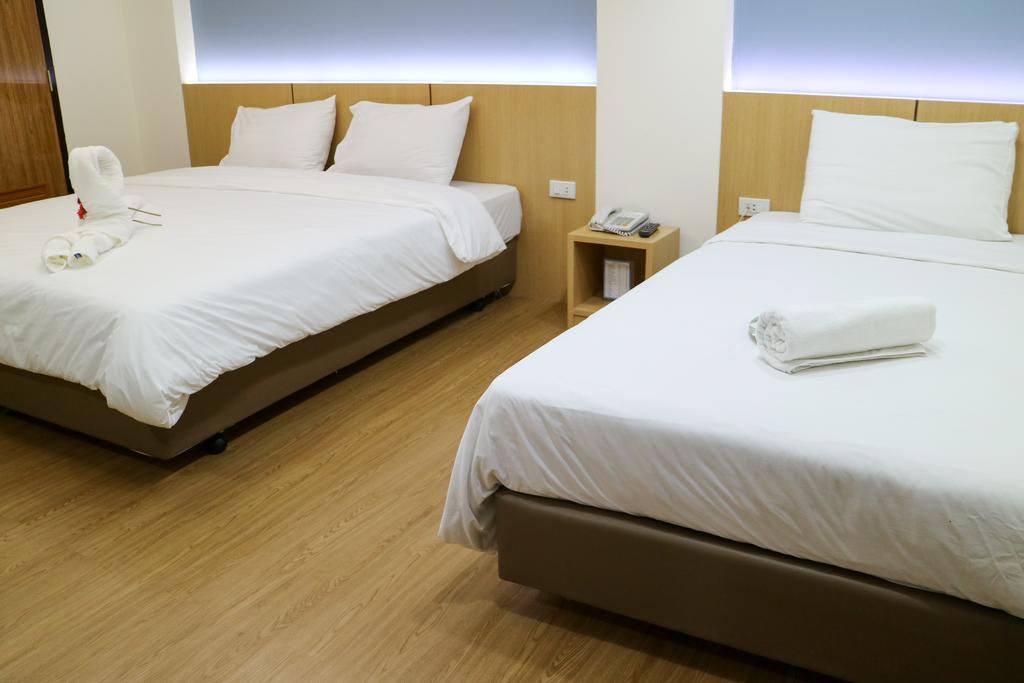 Beerapan Hotel Bangkok Extérieur photo